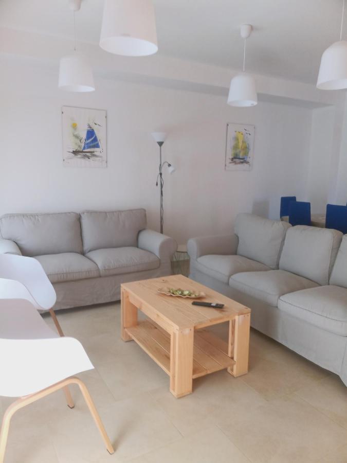 Chalet Amplio Con Jardin Y Zona Barbacoa. Reus Εξωτερικό φωτογραφία